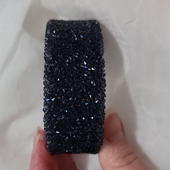 Sparkle blue cuff with magnetic clasp - Picture 4 of 5
